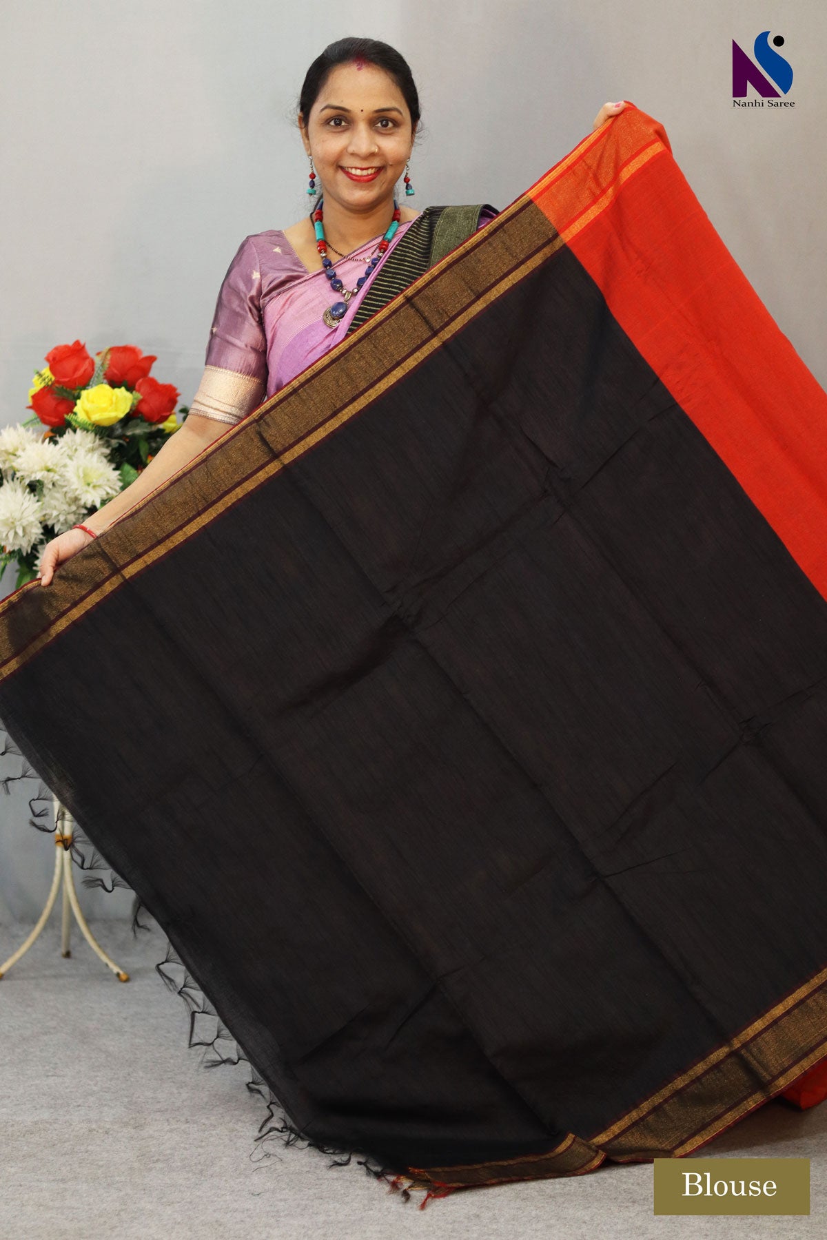 Graceful Red Dolabery Saree with Black Pallu Crafted in Handloom Flema Silk