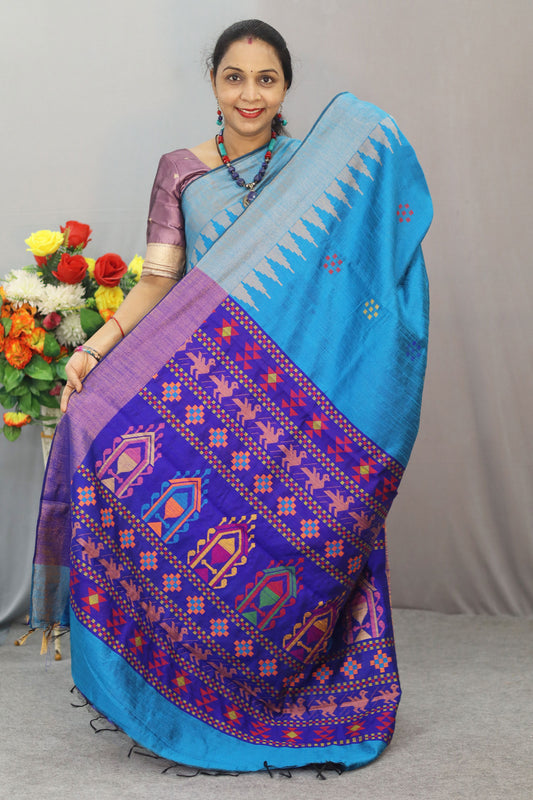 Graceful Dolabery Saree Crafted in Handloom Raw Silk
