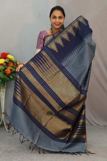 Elegant handloom saree featuring beautiful fera border design