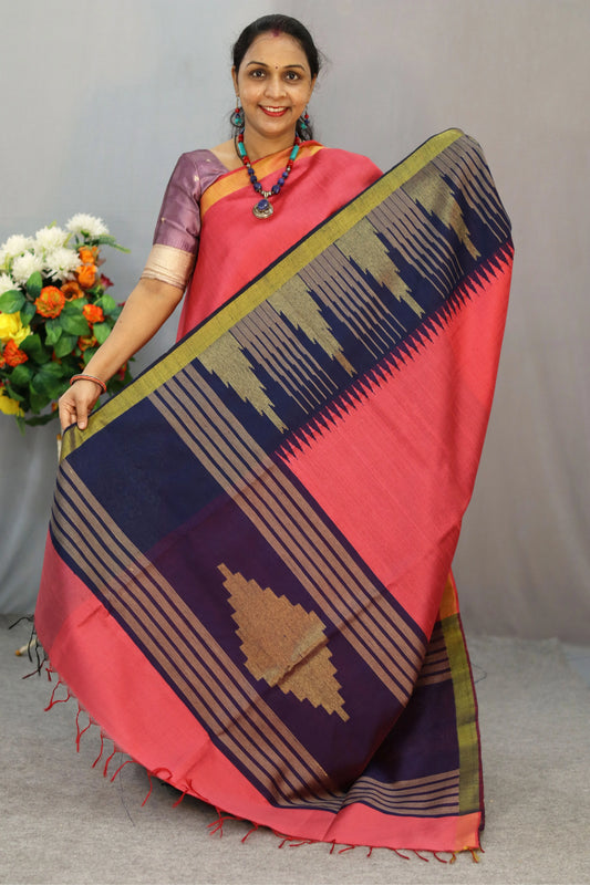 Light pink hand-woven saree, a perfect mix of grace and tradition."