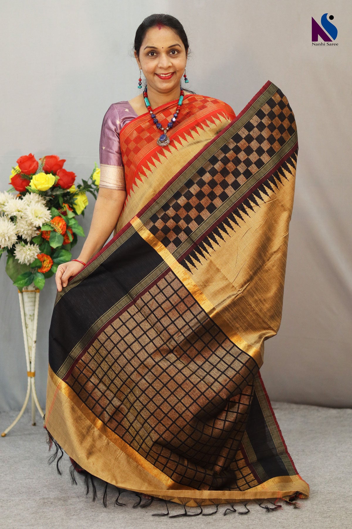 Beautiful Dark Cream Handloom Raw Flema Silk Saree with Elegant Border and Black Contrast Pallu Unique Design