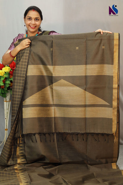 Pure natural shade blended with timeless handloom artistry saree