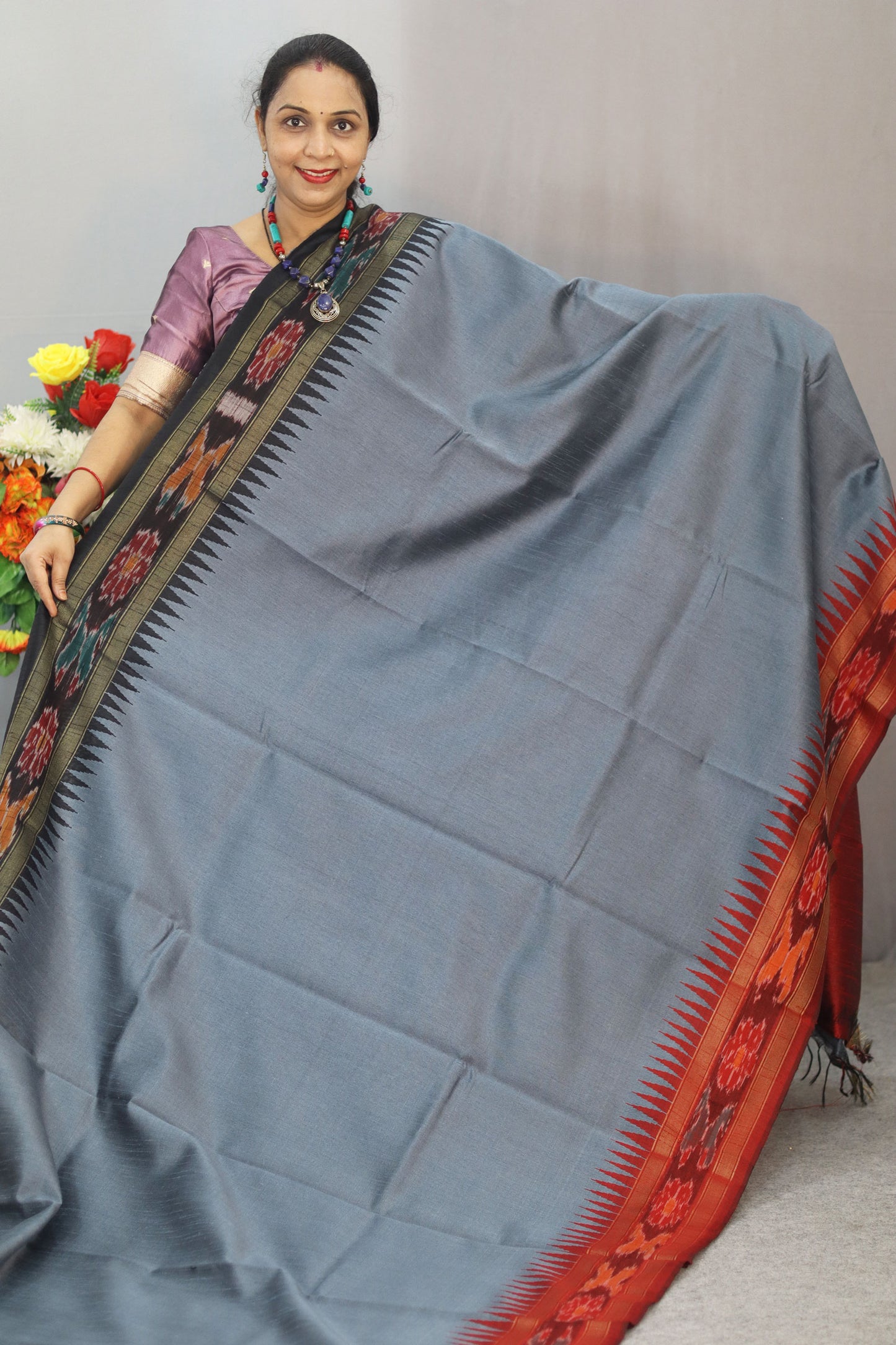 Beautiful Handwoven Flema Silk Saree in grey Ikkat border