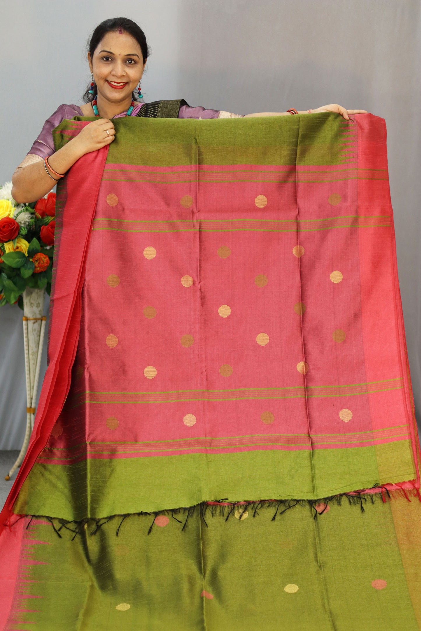 Elegant Mehendi Green Saree I Handwoven Ethnic Grace