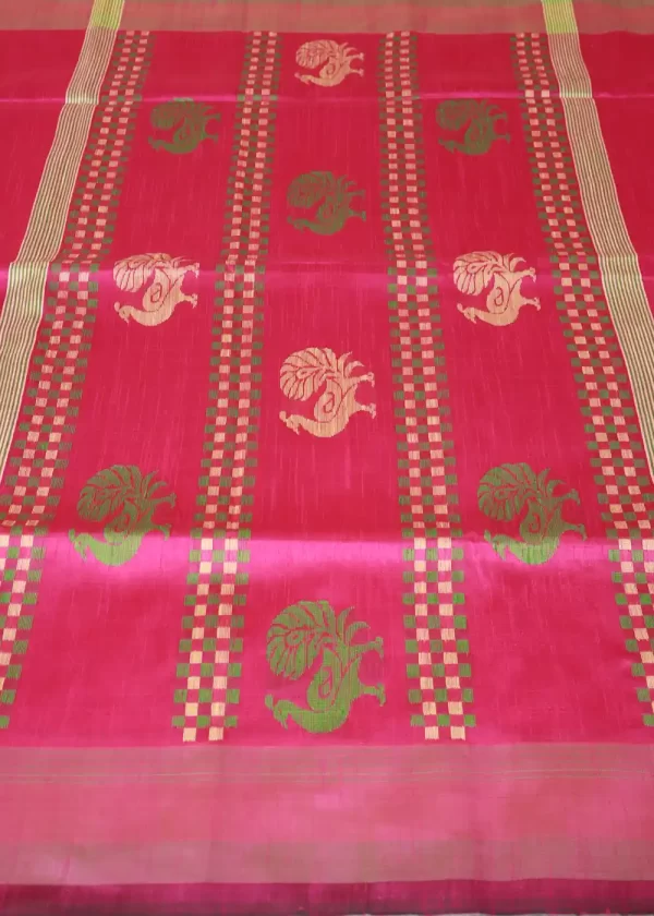 Traditional artistry meets timeless beauty in this pink saree." - Image 3