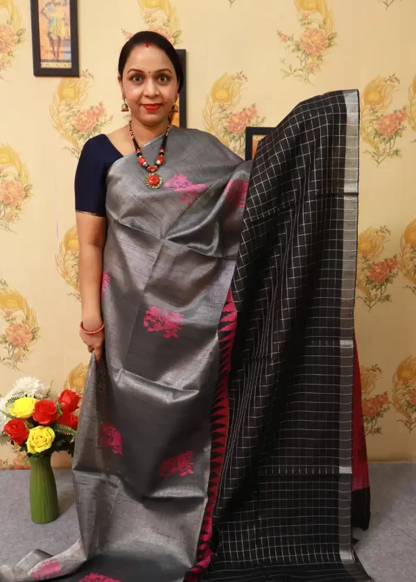Elegant Dark Grey Saree | Handwoven Art Silk Beauty - Image 2