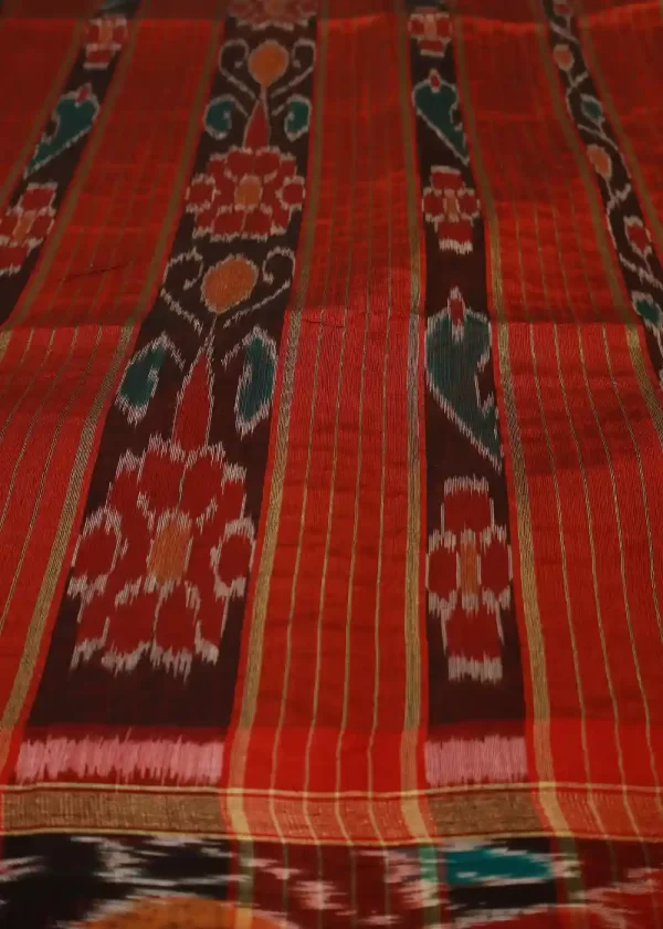 Mehendi Colour Handwoven Saree | Ethnic & Graceful Look - Image 3